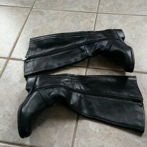 Womens black boots